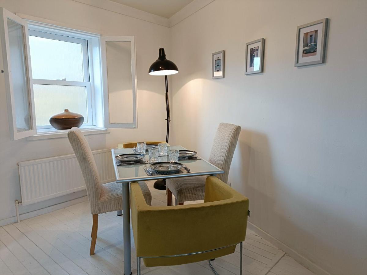2 Bed Functional House Close To Manor Park Train Station Λονδίνο Εξωτερικό φωτογραφία