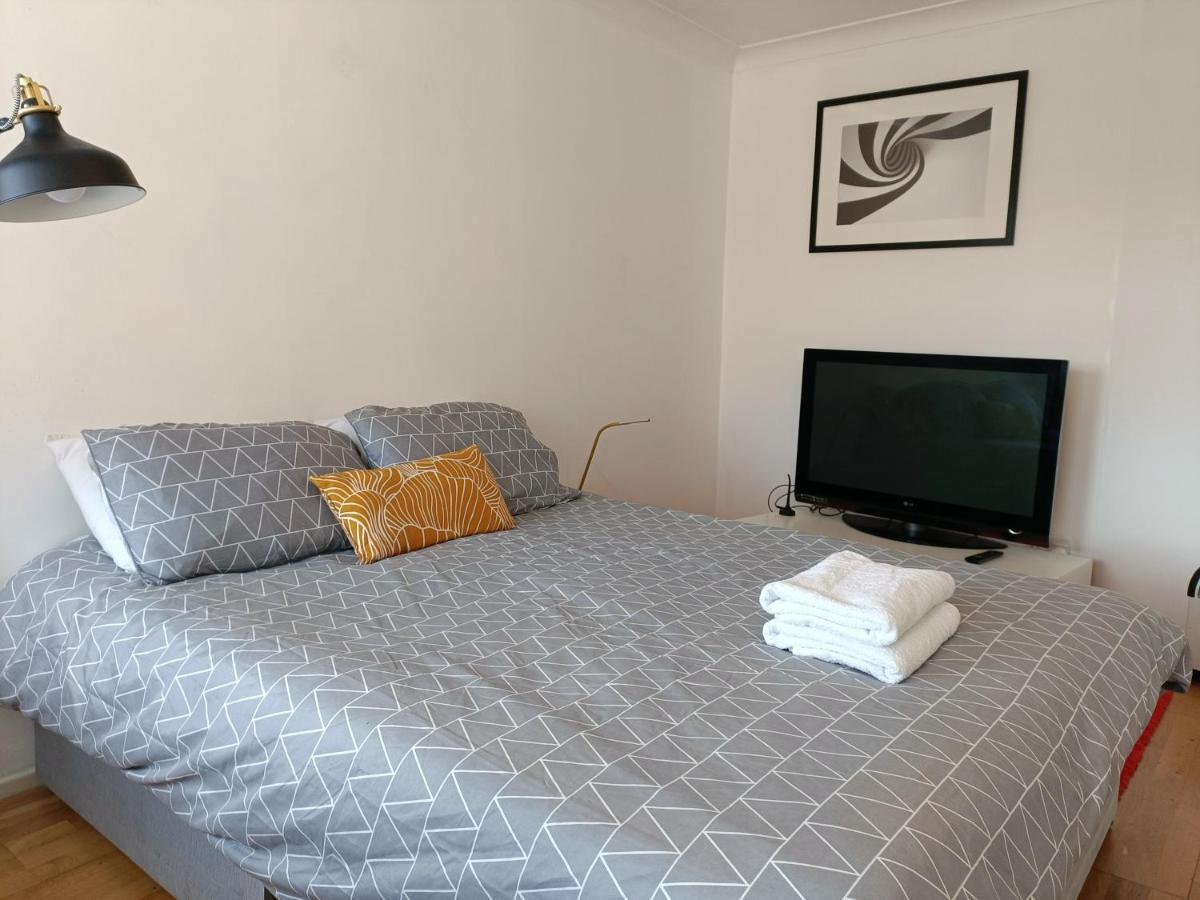 2 Bed Functional House Close To Manor Park Train Station Λονδίνο Εξωτερικό φωτογραφία